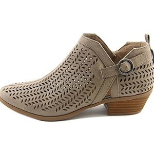 Madeline Girl Tranquile Tan Womens Almond Toe Canvas Heeled Ankle Bootie size 10